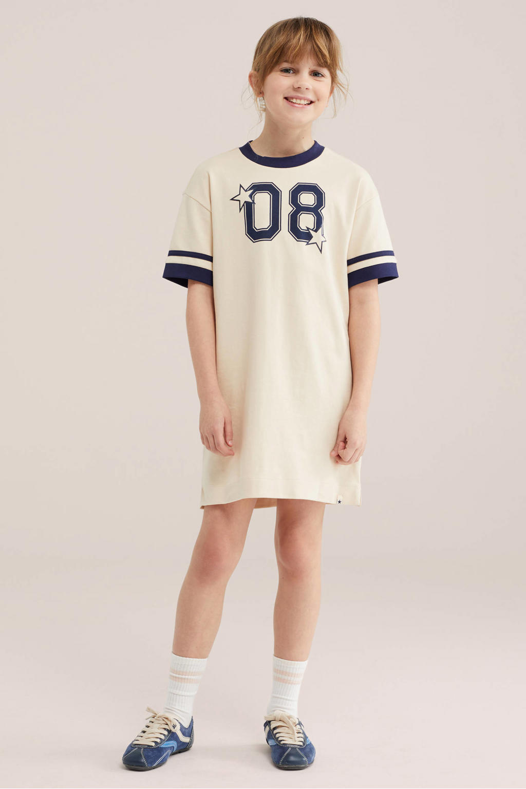 Beige meisjes WE Fashion T-shirtjurk van katoen met tekst print, korte mouwen en ronde hals