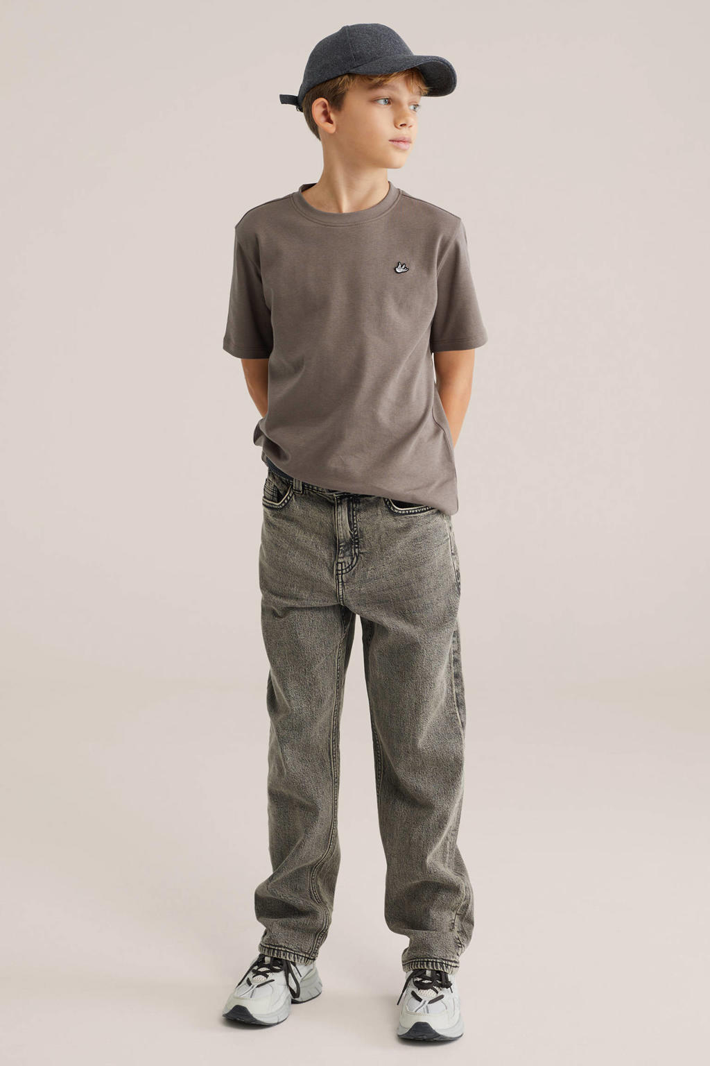 Taupe jongens WE Fashion T-shirt van katoen met effen, korte mouwen en ronde hals