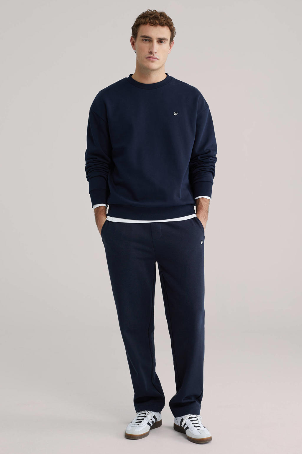 WE Fashion straight joggingbroek donkerblauw