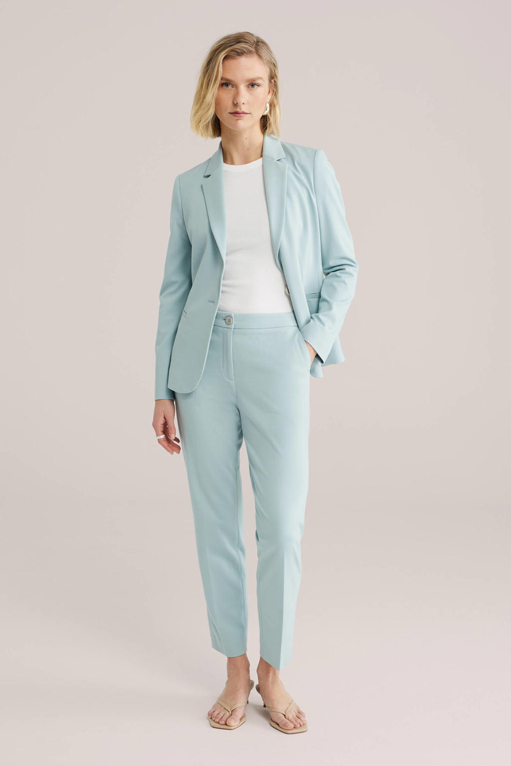 Lichtblauwe dames WE Fashion tapered regular waist chino van viscose met rits- en knoopsluiting en effen