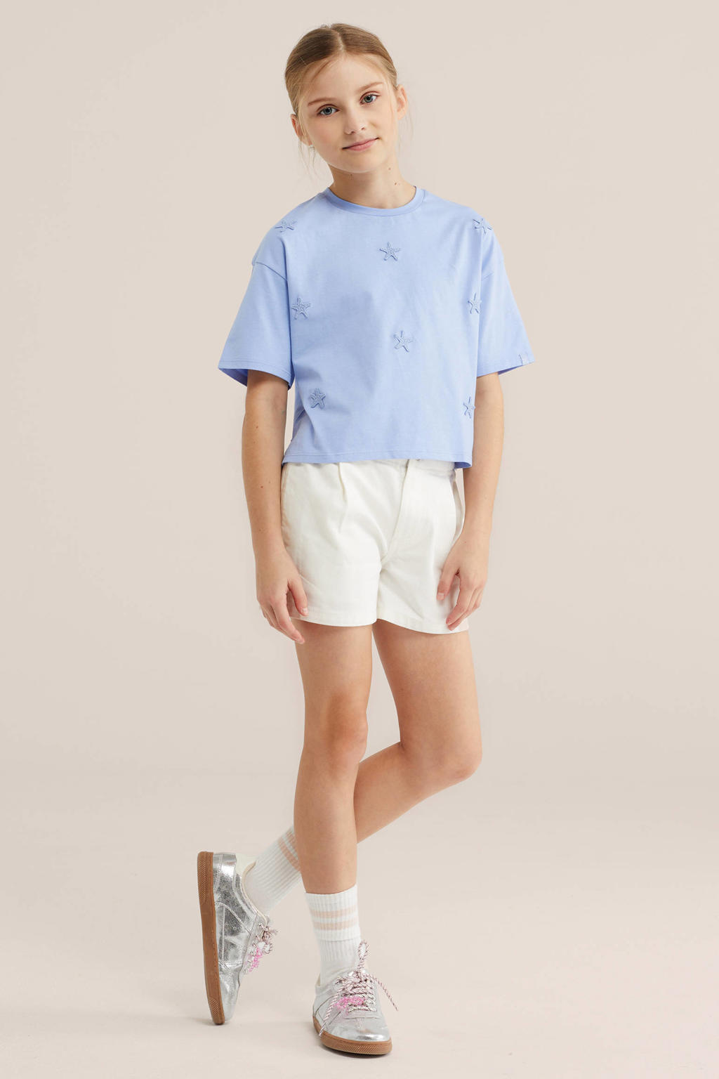 Lichtblauwe meisjes WE Fashion T-shirt van katoen met effen, korte mouwen, ronde hals en borduursels