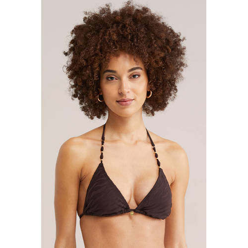 WE Fashion voorgevormde triangel bikinitop met textuur donkerbruin afbeelding