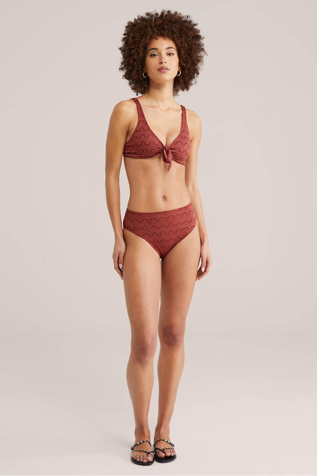 WE Fashion voorgevormde bikinitop met textuur donkerroze