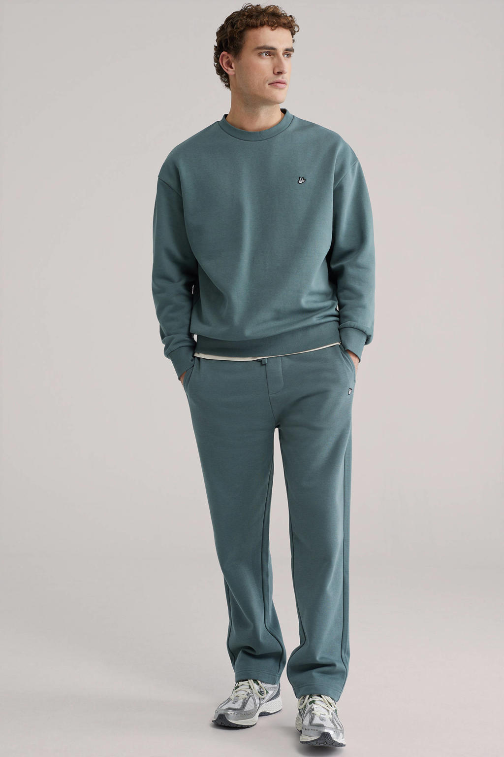 WE Fashion straight joggingbroek groen