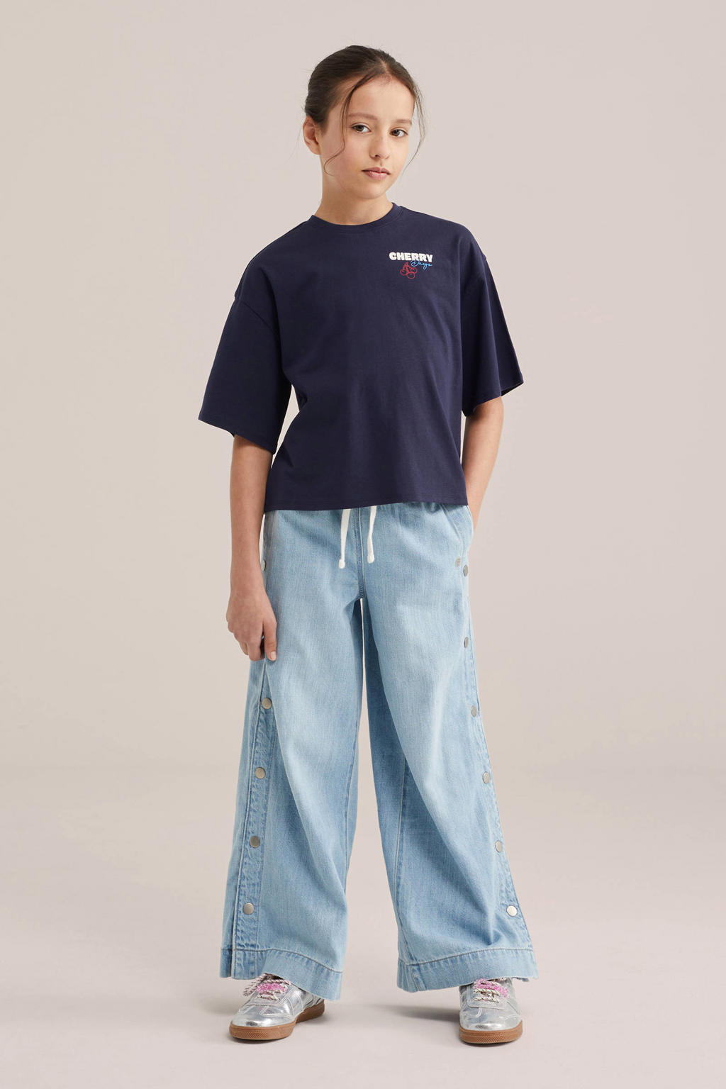 Donkerblauwe meisjes WE Fashion T-shirt van katoen met backprint, korte mouwen en ronde hals