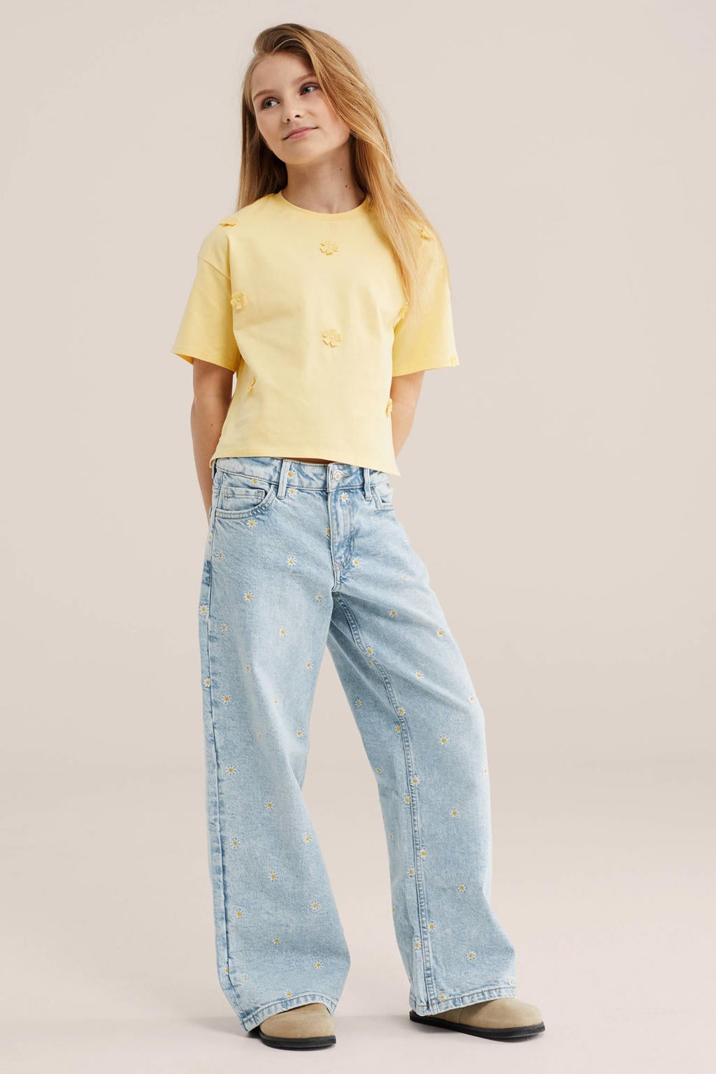 Light blue denim meisjes WE Fashion Blue Ridge gebloemde loose fit jeans baggy jeans van denim met regular waist