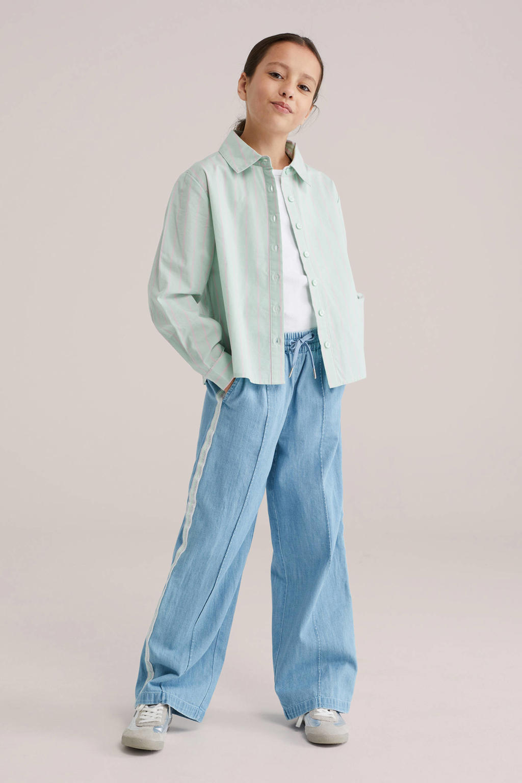 Light blue denim meisjes WE Fashion Blue Ridge straight casual broek van katoen met elastische tailleband met koord en effen
