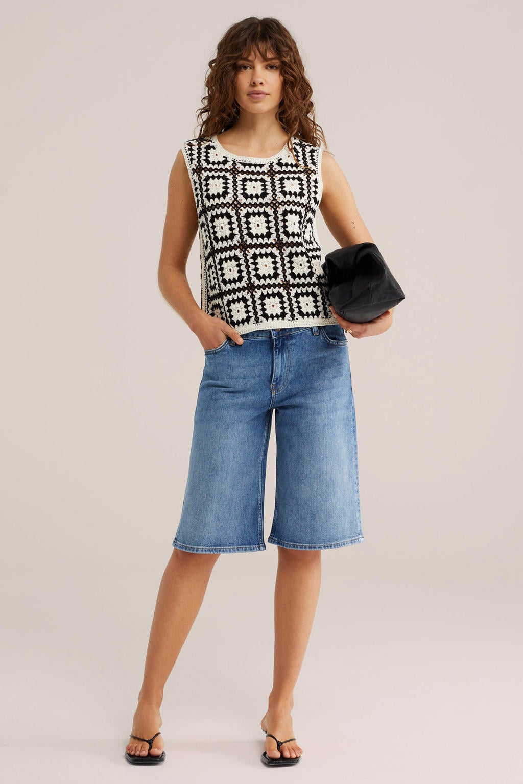 Zwart en ecru dames WE Fashion top crochet met effen en ronde hals