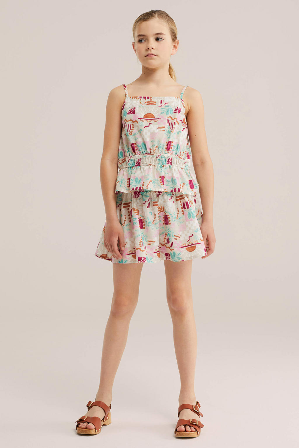 Ecru meisjes WE Fashion mouwloze top met spaghettibandjes, vierkante hals, elastische tailleband en ruches