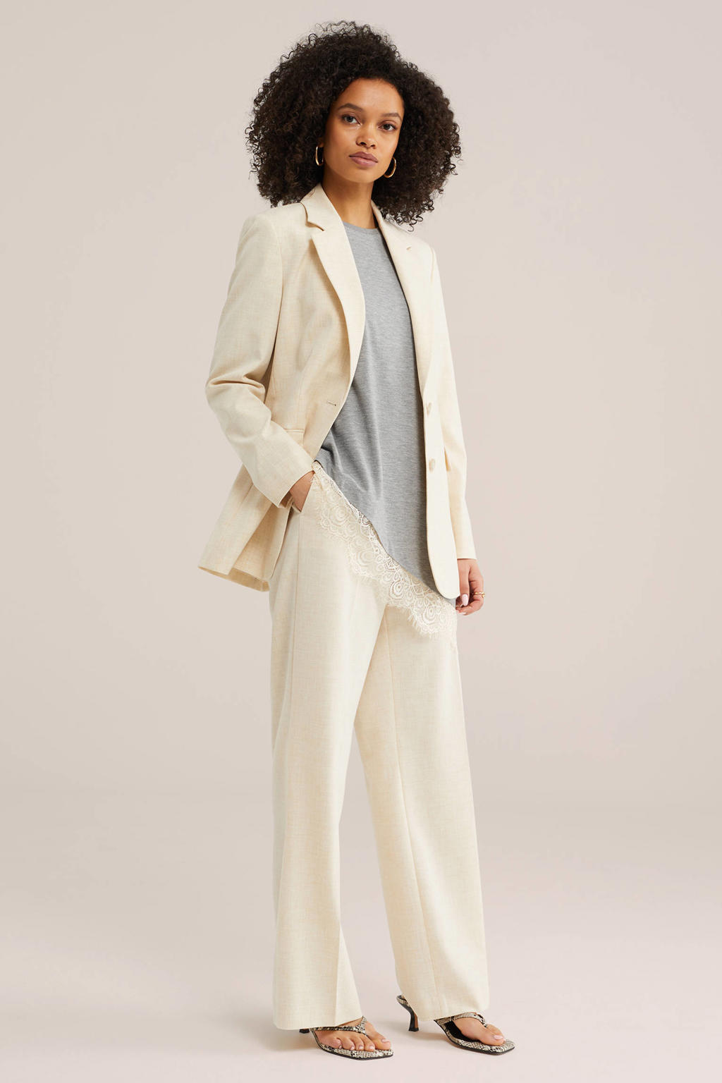 Beige dames WE Fashion bootcut regular waist palazzo broek van polyester met rits, haak- en knoopsluiting en effen
