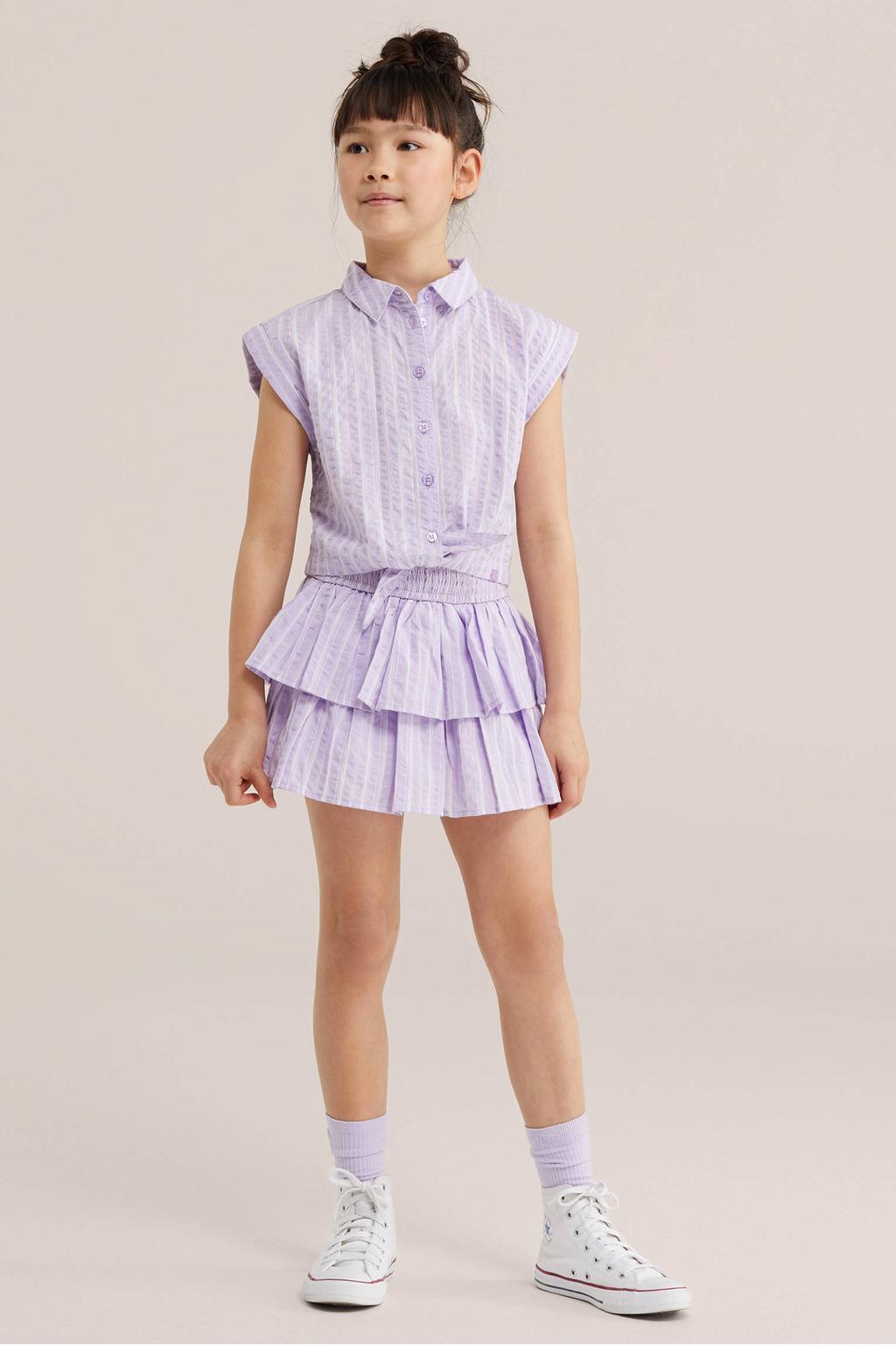 Lilakleurige meisjes WE Fashion gestreepte blousetop van katoen met klassieke kraag, knoopsluiting en knoopdetail