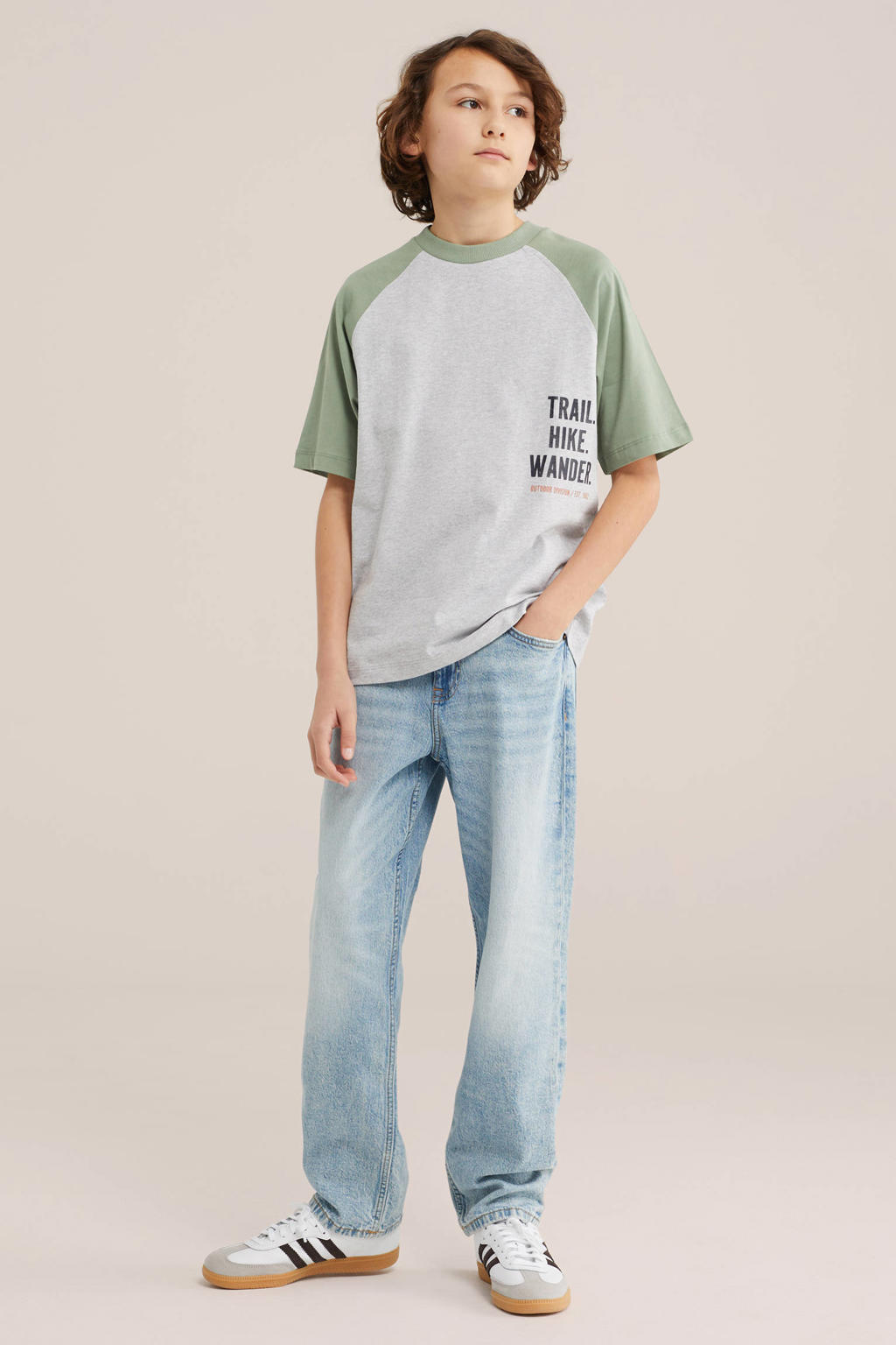 Lichtgroen en grijze jongens WE Fashion T-shirt van katoen met backprint, korte mouwen en ronde hals