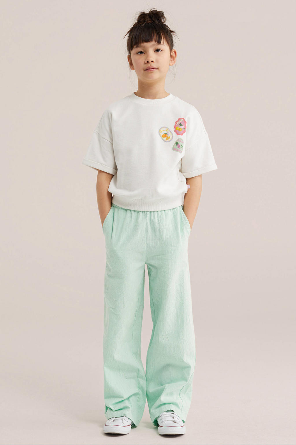 Mintgroene meisjes WE Fashion straight casual broek van katoen met elastische tailleband met koord en effen