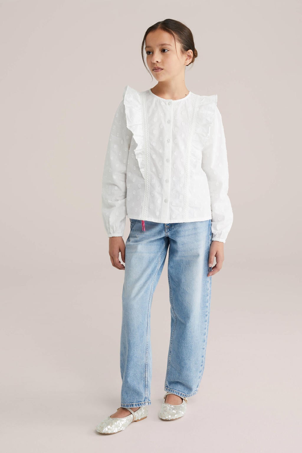 Light blue denim meisjes WE Fashion Blue Ridge high waist baggy jeans van denim met rits- en knoopsluiting en effen