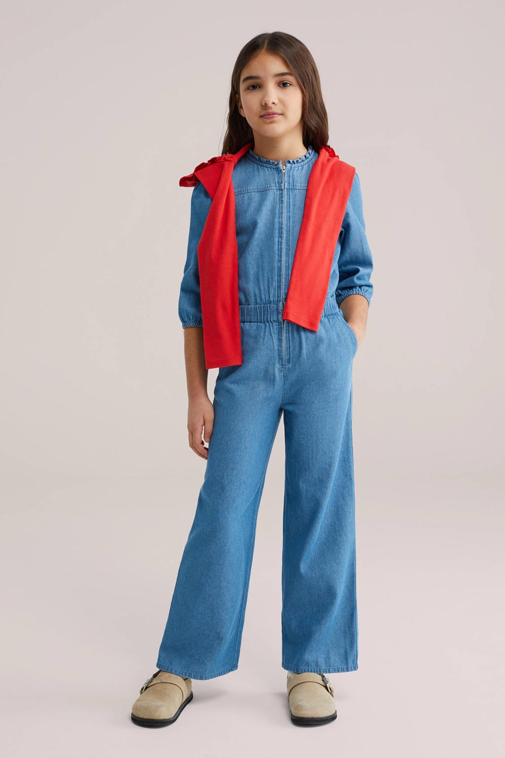 Medium blue denim meisjes WE Fashion Blue Ridge Straight jumpsuit van denim met effen, driekwart mouwen en ronde hals