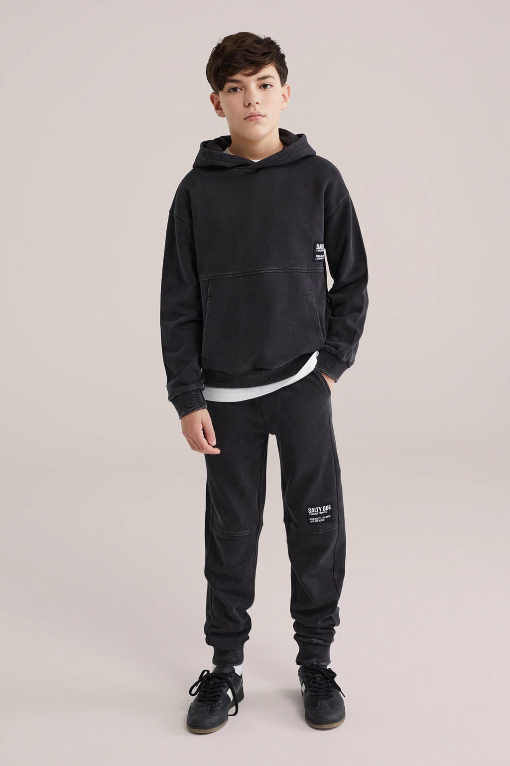 Zwarte jongens Salty Dog hoodie van sweat materiaal met effen, lange mouwen en capuchon