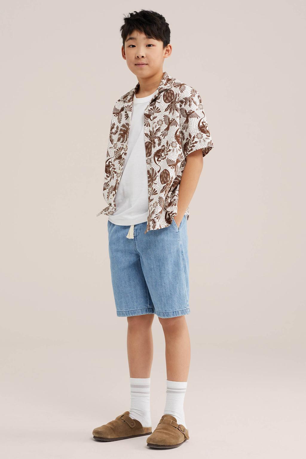 Bruin en ecru jongens WE Fashion casual overhemd van katoen met korte mouwen, klassieke kraag en knoopsluiting