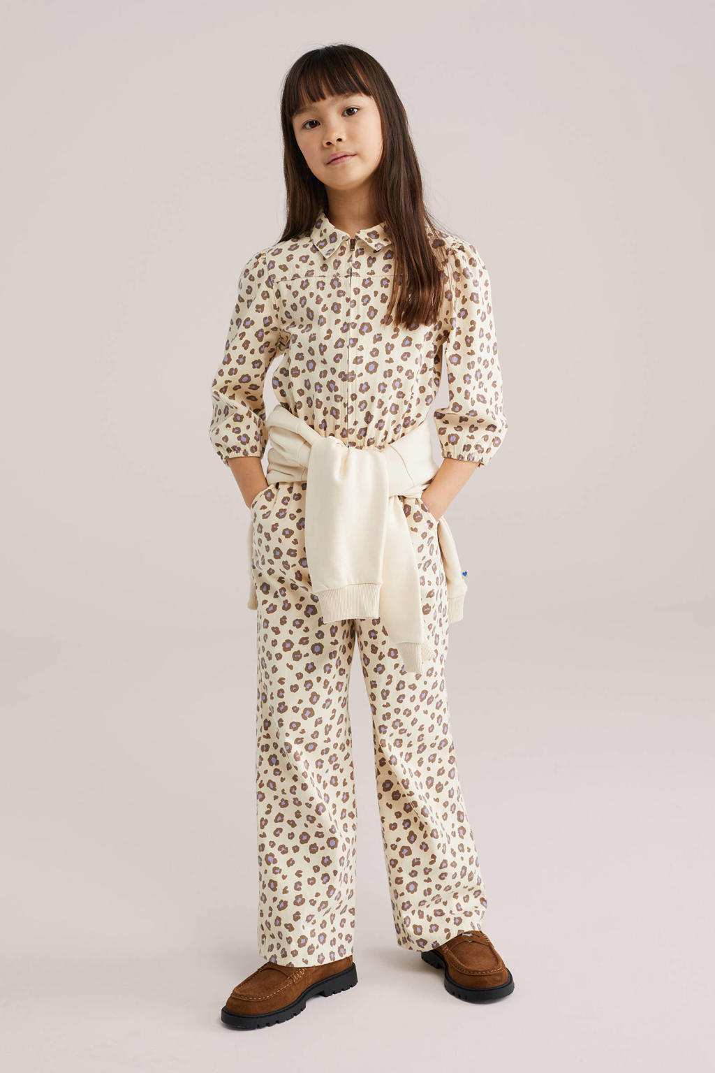 Ecru, bruin en lilakleurige meisjes WE Fashion Straight jumpsuit van katoen met dierenprint, driekwart mouwen en klassieke kraag