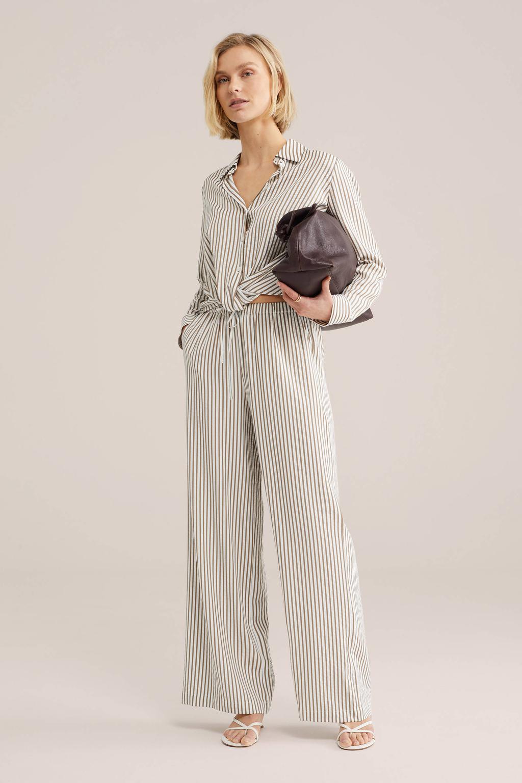 Bruin en ecru dames WE Fashion wide leg regular waist broek van viscose met elastische tailleband met koord en effen