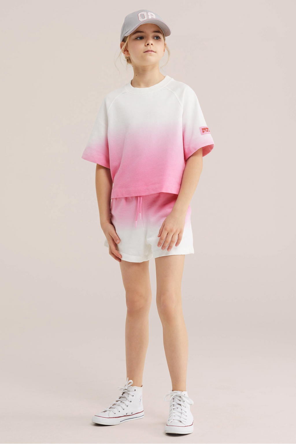 Roze en witte meisjes WE Fashion sweater met dip-dye effect, korte mouwen en ronde hals