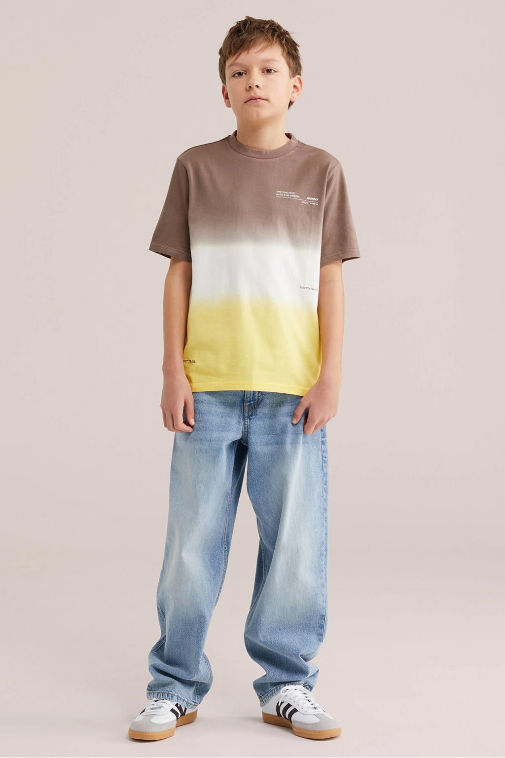Bruin, geel en witte jongens WE Fashion T-shirt van katoen met dip-dye effect, korte mouwen en ronde hals