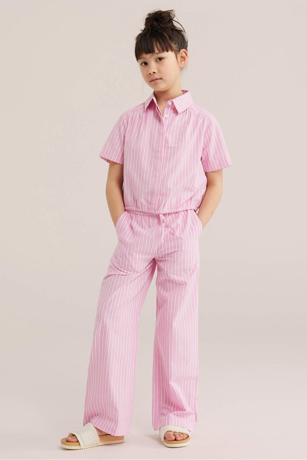 Roze meisjes WE Fashion straight high waist gestreepte casual broek van katoen met elastische tailleband met koord