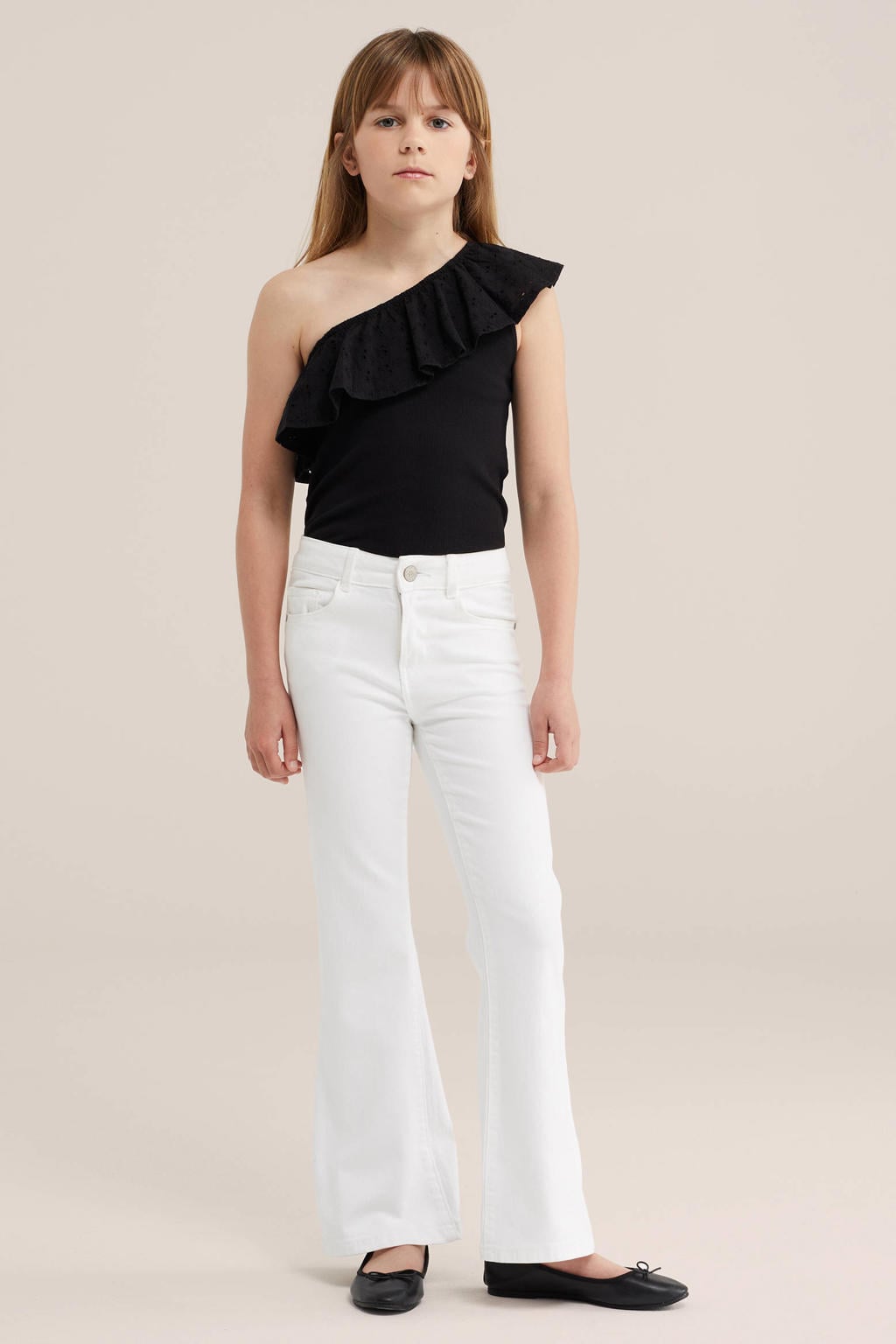 Zwarte meisjes WE Fashion one shoulder top fijn gebreid met effen