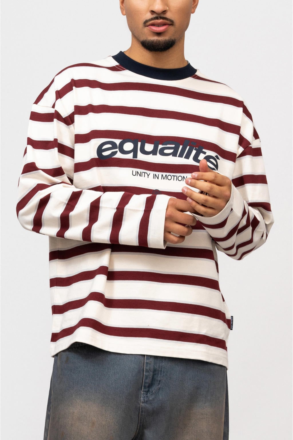Ecru en beige heren Equalité gestreepte longsleeve van katoen met lange mouwen en ronde hals