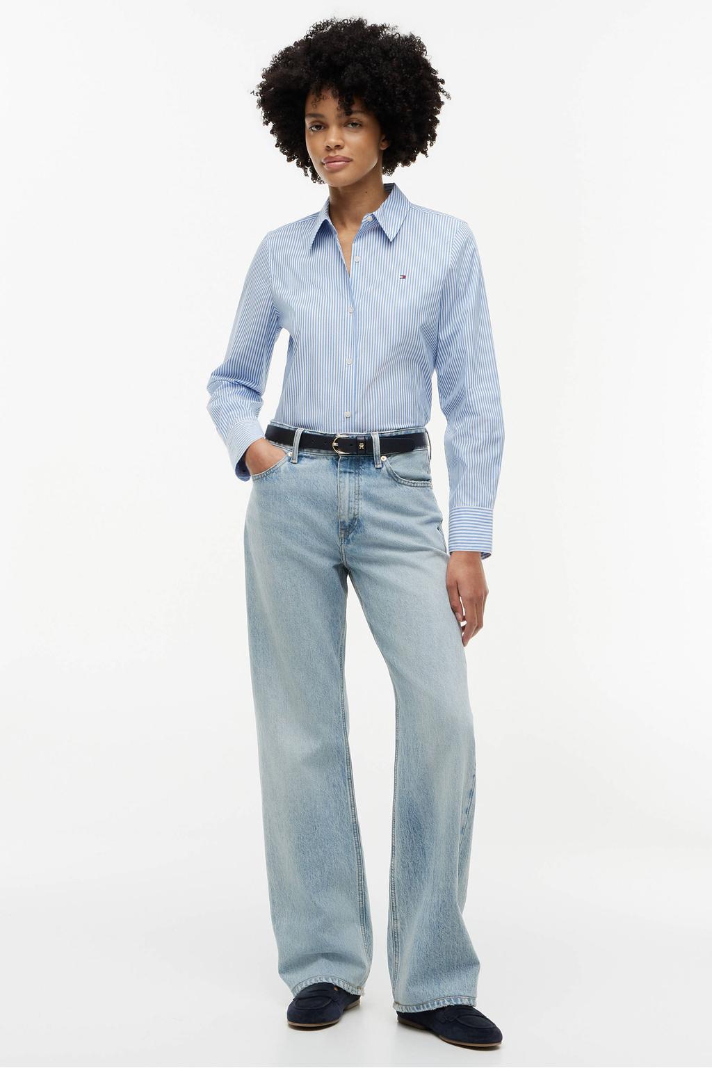 Blauw en witte dames Tommy Hilfiger gestreepte blouse van stretchkatoen met lange mouwen, klassieke kraag, knoopsluiting en borduursels