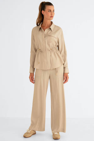 blouse beige
