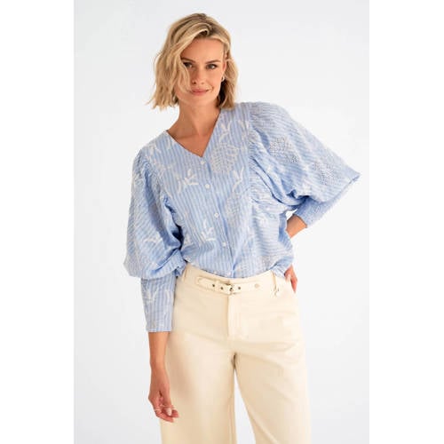 Maicazz & Zizo gestreepte blouse blauw broderie afbeelding
