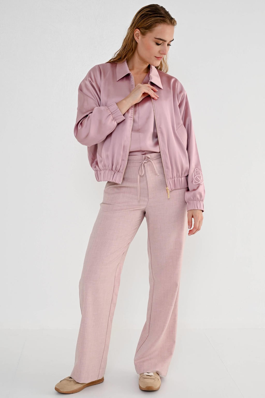 Roze dames Maicazz & Zizo bomberjack van viscose met effen, lange mouwen en klassieke kraag