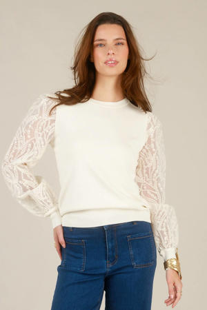 top wit broderie