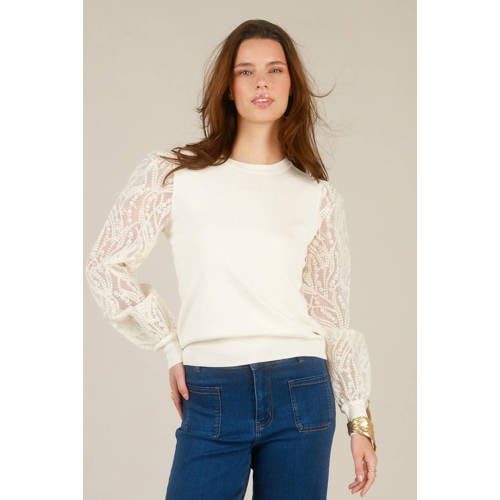 Yest top wit broderie afbeelding