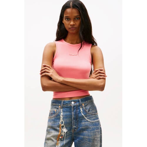 Tommy Jeans mouwloze top zalm rib gebreid afbeelding