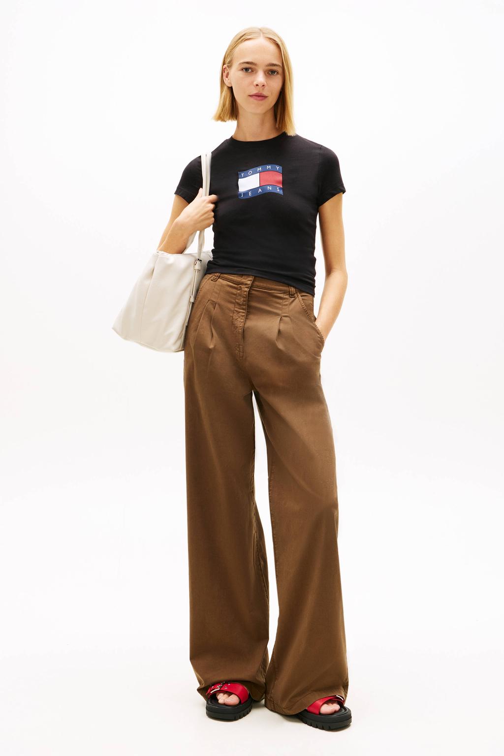 Zwarte dames Tommy Jeans T-shirt van katoen met logo dessin, korte mouwen en ronde hals