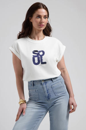 T-shirt wit