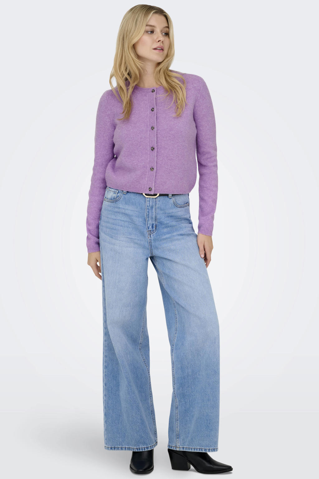 Paarse dames JDY vest fijn gebreid van wol met effen, lange mouwen, ronde hals en knoopsluiting