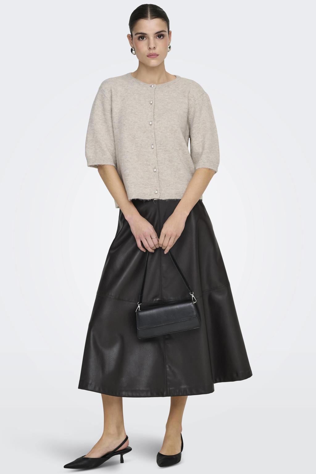 Grijze dames JDY vest gebreid met effen, korte mouwen, ronde hals en knoopsluiting