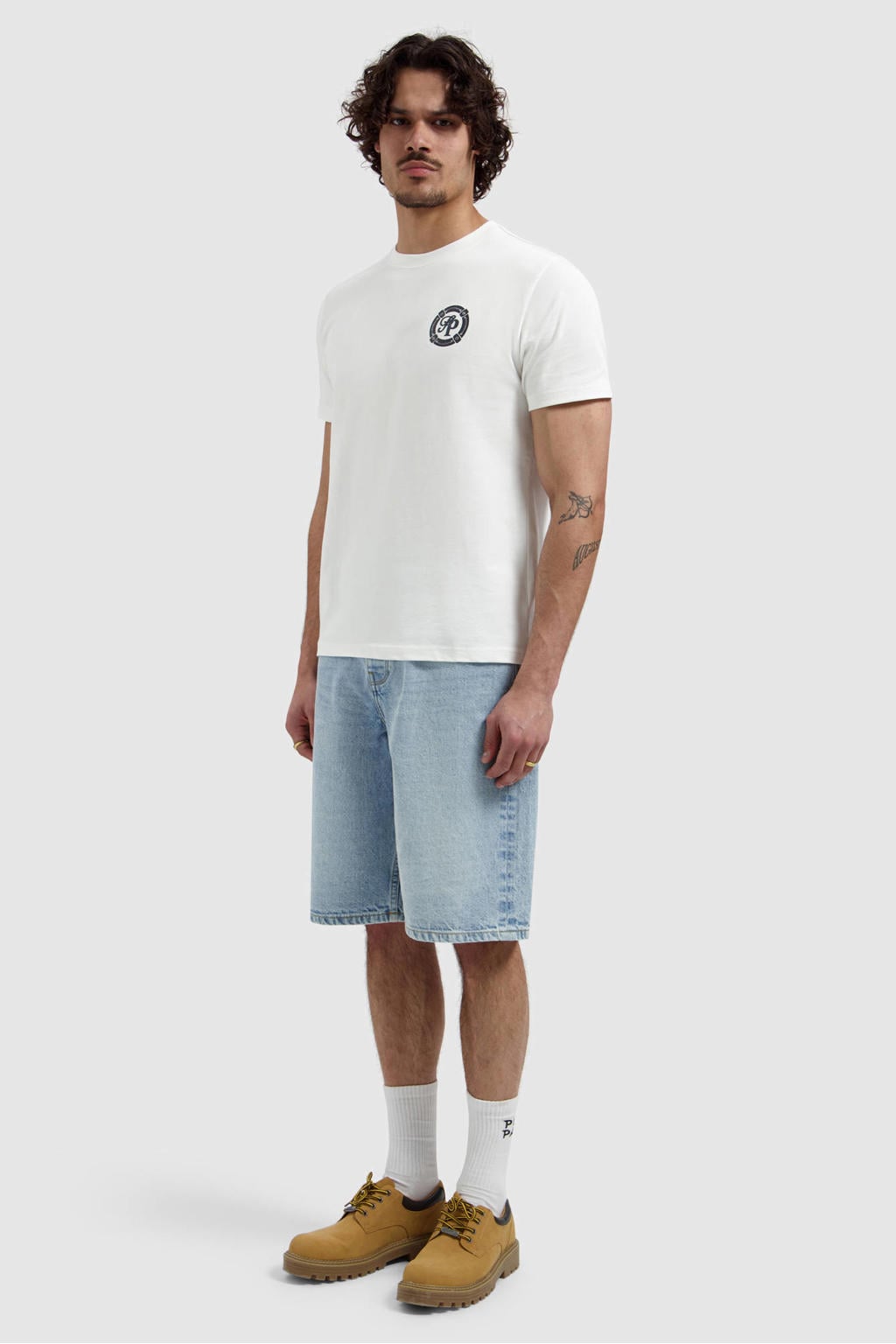 Pure Path short light blue denim