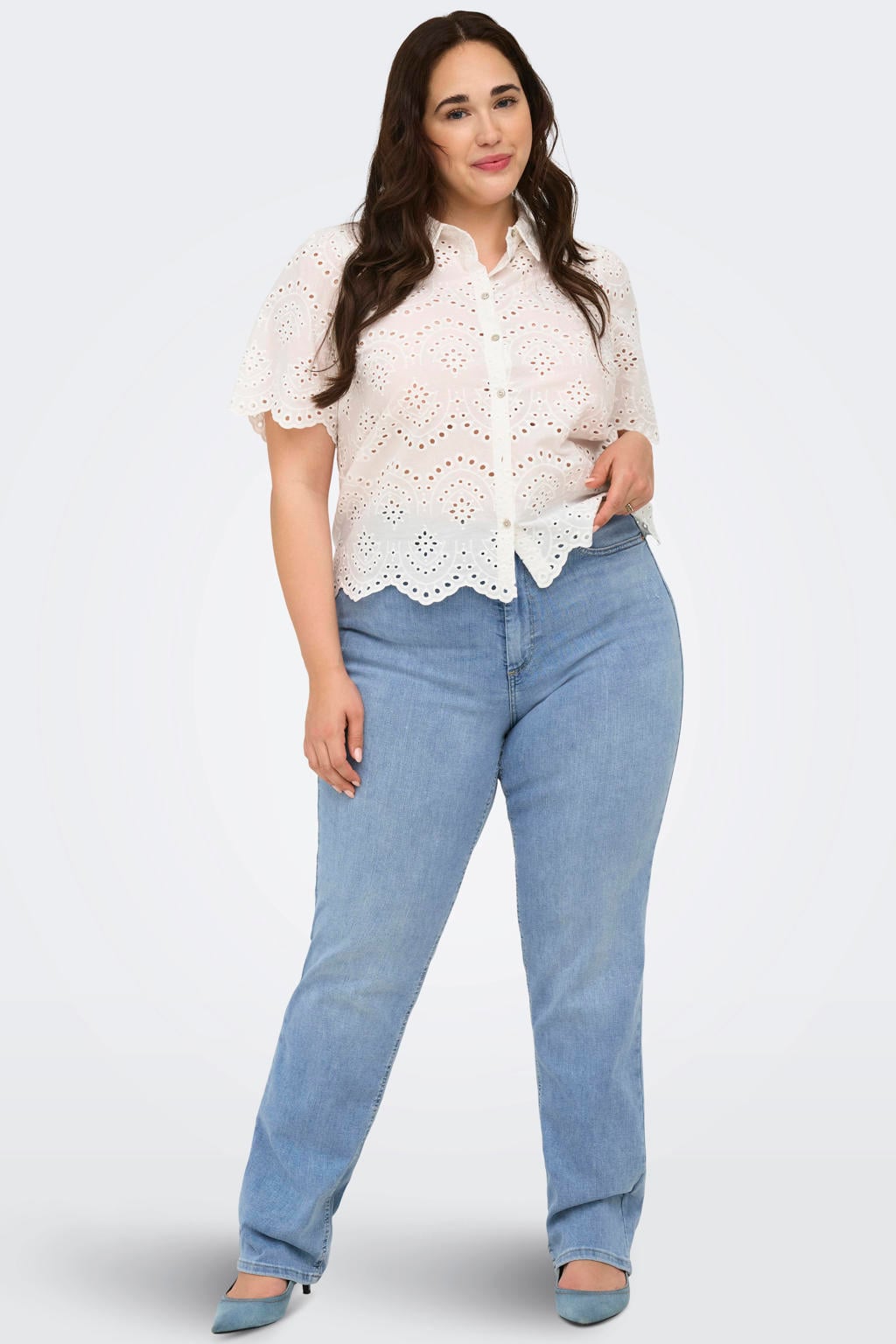 Medium blue denim dames ONLY CARMAKOMA Carwilly Hw Straight Dnm Tai1467 Noos high waist straight leg jeans met effen
