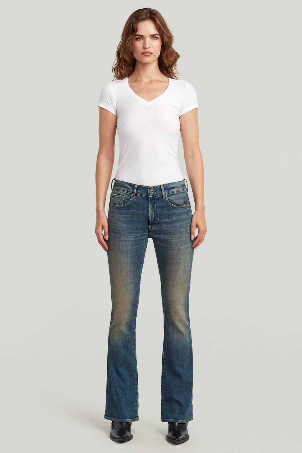 Medium blue denim dames G-STAR flared jeans van katoen met regular waist, rits- en drukknoopsluiting en effen