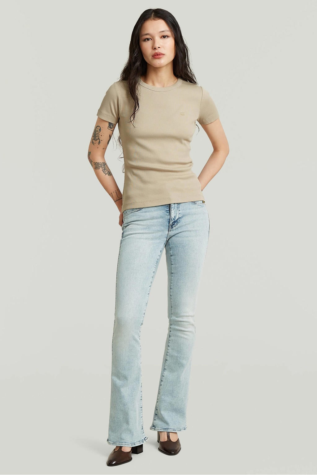 Lichtblauwe dames G-STAR flared jeans van katoen met regular waist, rits- en drukknoopsluiting en effen