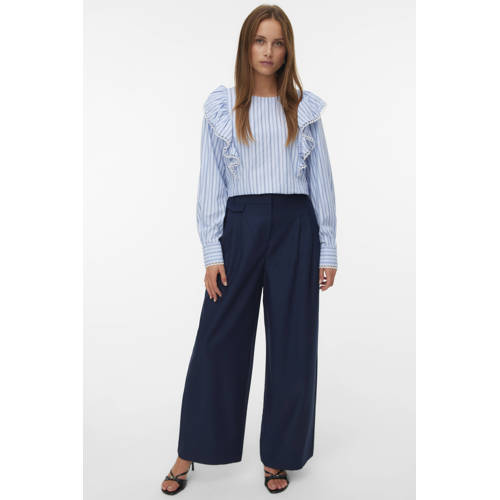 VERO MODA top met krijtstreep lichtblauw afbeelding