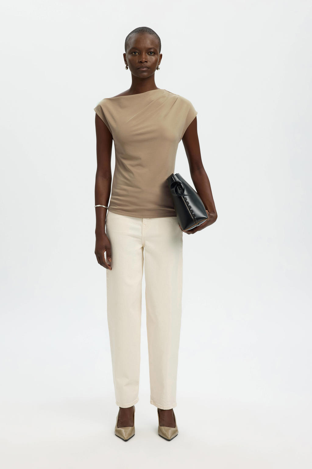 Beige dames Selected asymmetrische top van modal met effen, korte mouwen en one shoulder