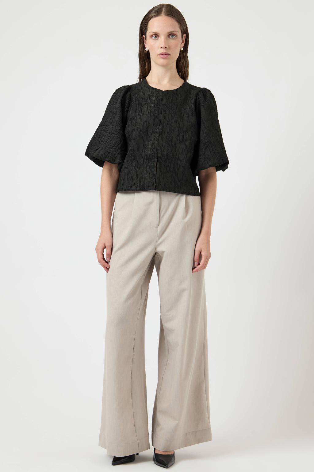 Zwarte dames YAS top van polyester met effen, korte mouwen, ronde hals en jacquard