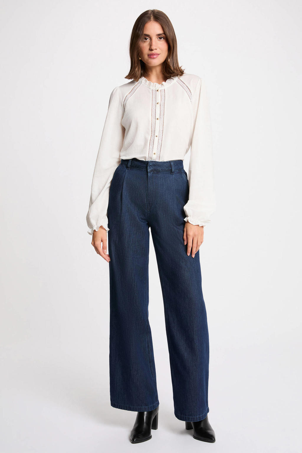 Witte dames Morgan blouse van viscose met effen, lange mouwen, opstaande kraag, knoopsluiting en contrast bies