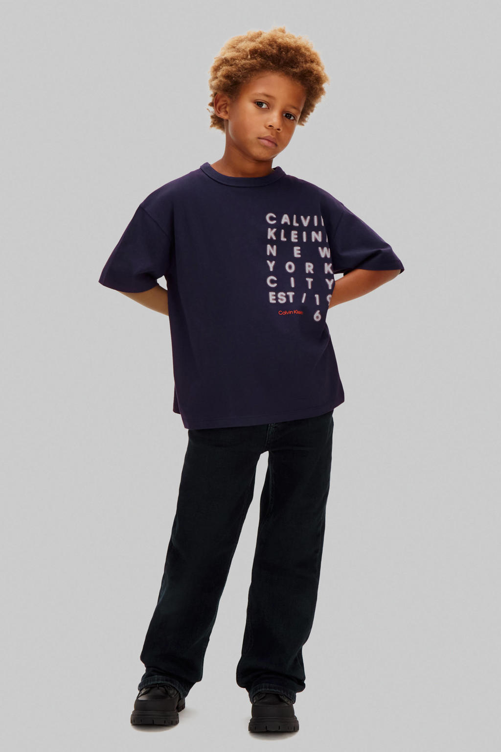 Donkerblauwe jongens Calvin Klein T-shirt van katoen met printopdruk, korte mouwen en ronde hals