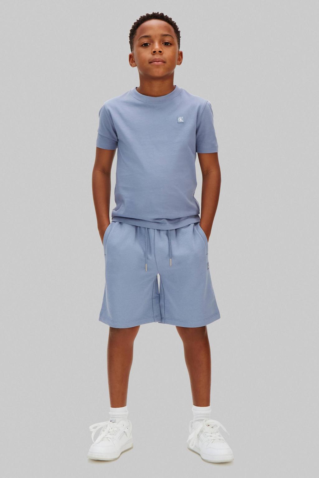 Lichtblauwe jongens en meisjes Calvin Klein sweatshort met elastische tailleband met koord en effen