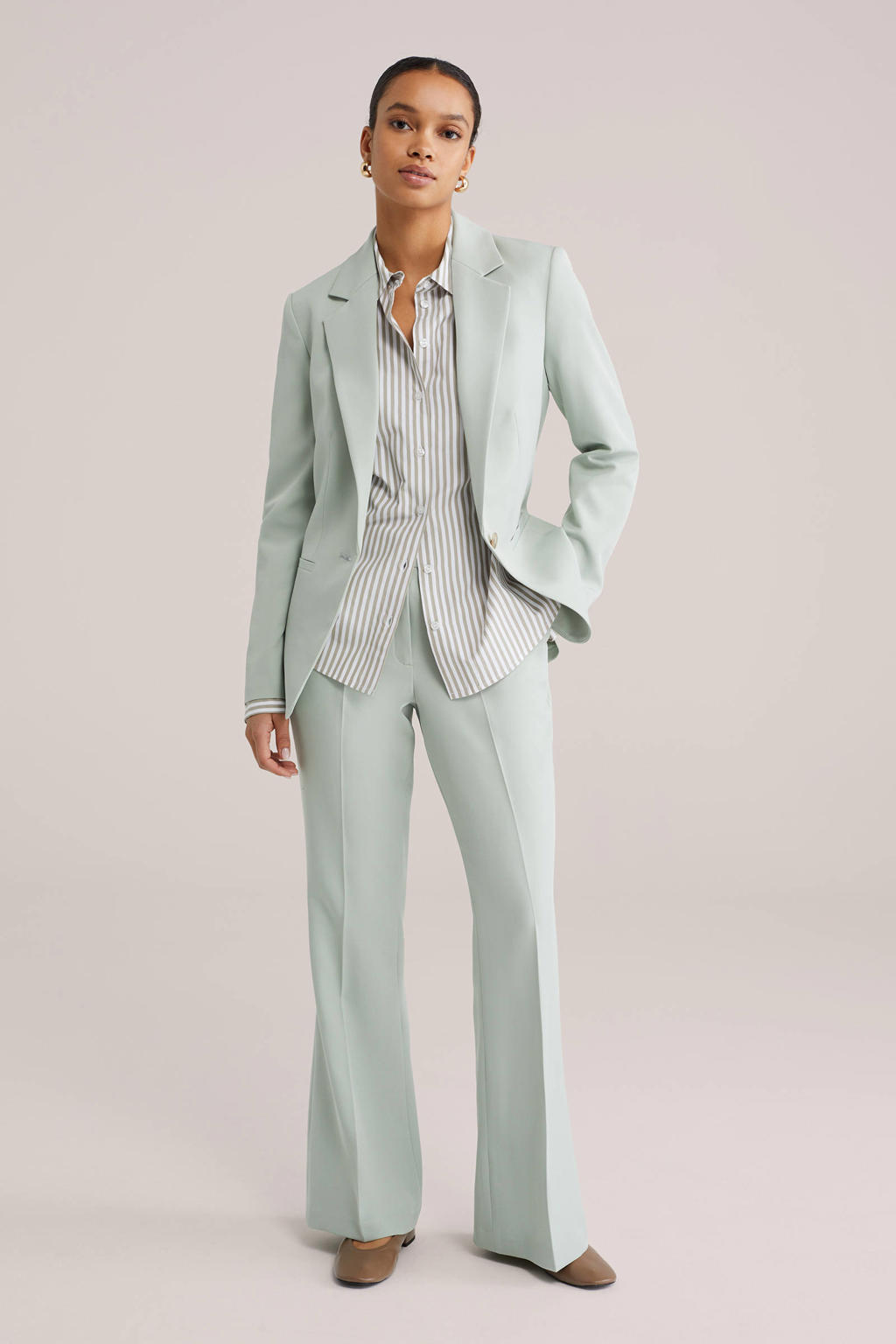 Taupe en ecru dames WE Fashion gestreepte blouse van polyester met lange mouwen, klassieke kraag en knoopsluiting